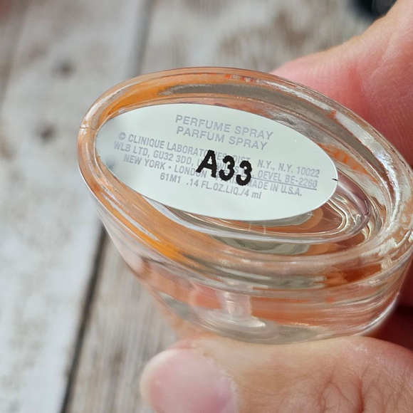 Clinique Beauty Set of 3 travel size - Picture 5 of 7